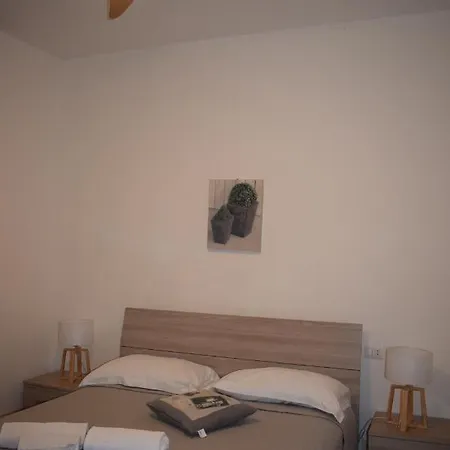 Lavinio Apartment *